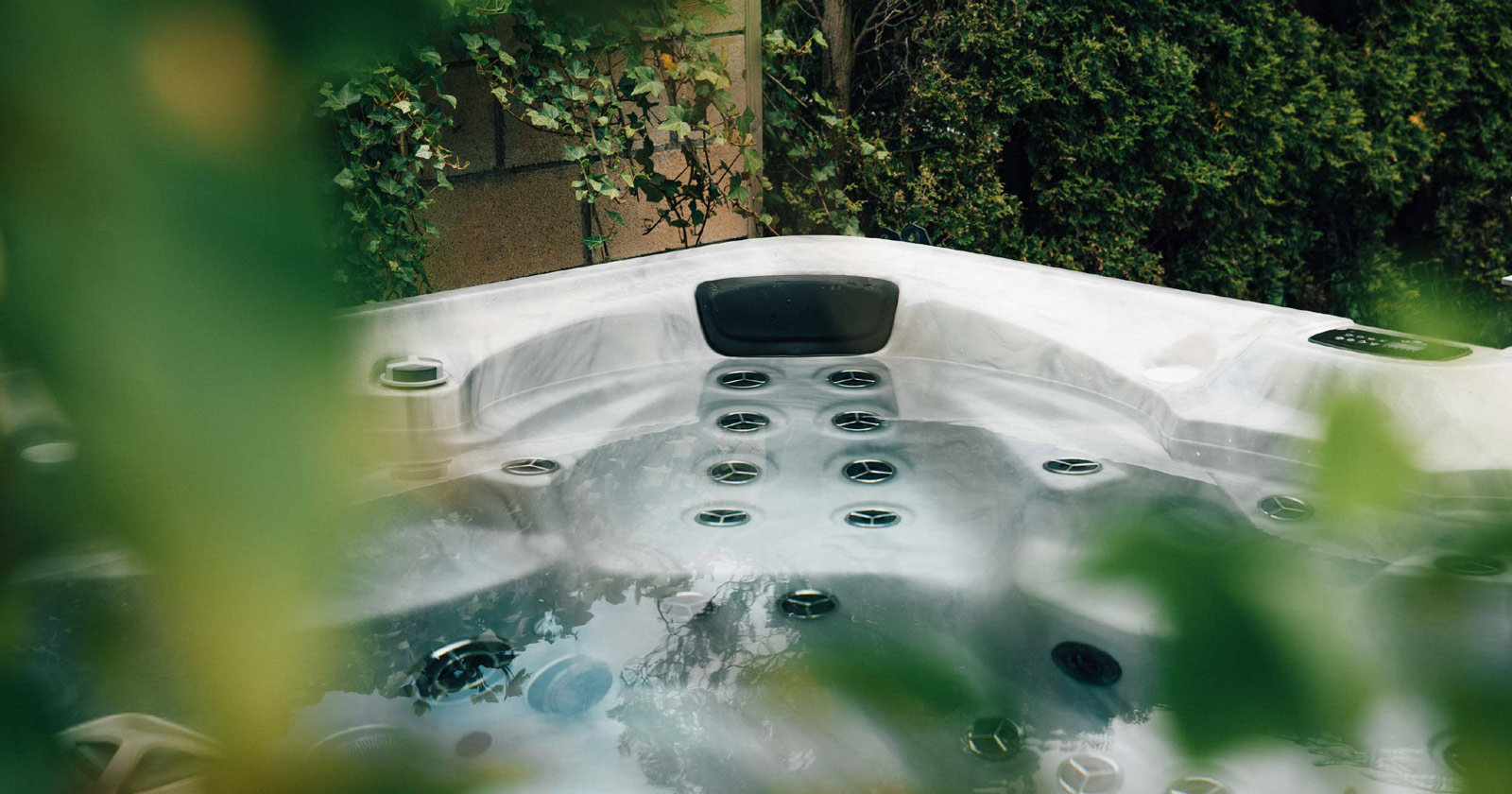 built around relief: choosing the right seat in your arctic spa